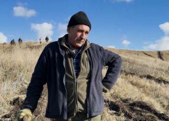 Замість пасовищ — молодий ліс: на території Срібнянської громади на Чернігівщині висадили 12,5 тисяч сіянців дерев Замість пасовищ — молодий ліс: на території Срібнянської громади на Чернігівщині висадили 12,5 тисяч сіянців дерев