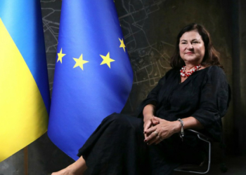 Євросоюз вивчає ситуацію в Чернігові, щоб допомогти місту подолати повний блекаут, — посол ЄС в Україні Євросоюз вивчає ситуацію в Чернігові, щоб допомогти місту подолати повний блекаут, — посол ЄС в Україні