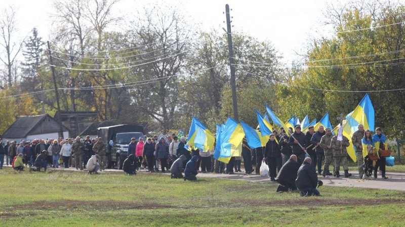 На Чернігівщині попрощались із загиблими захисниками Анатолієм Степаненком, Сергієм Костюченком та Русланом Гуцулом