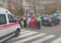 Хлопчика на самокаті збило авто на пішохідному переході у Чернігові Хлопчика на самокаті збило авто на пішохідному переході у Чернігові