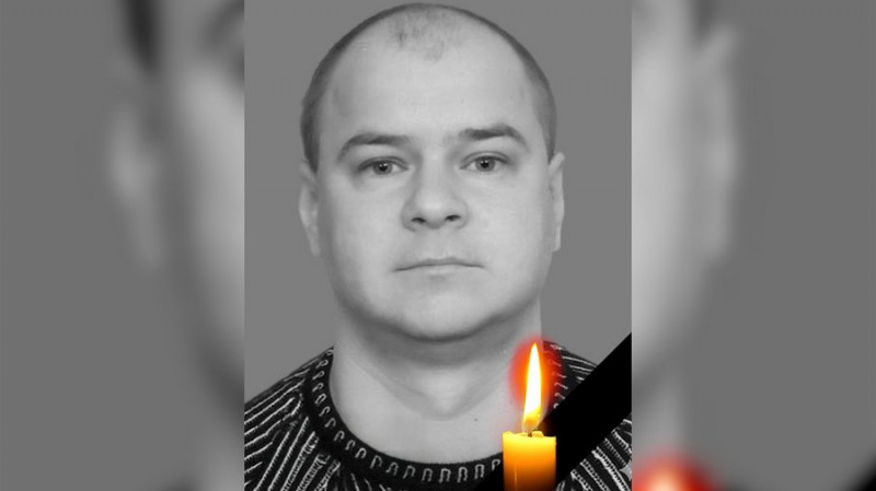 "Був прикладом для всіх": у Чернігові попрощалися з енергетиком Анатолієм Савченком, який загинув унаслідок атаки РФ