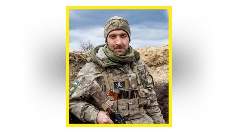 У Чернігові попрощалися з двома захисниками України — Євгенієм Кузьменком та Сергієм Пищиком