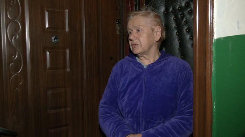 У Чернігові тричі за дві доби РФ цілила по центру міста: яких пошкоджень зазнали будинки навколо і що кажуть їх мешканці