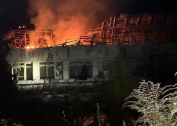 Під атакою РФ опинилася база відпочинку у Новгороді-Сіверському: поранення зазнала літня жінка Під атакою РФ опинилася база відпочинку у Новгороді-Сіверському: поранення зазнала літня жінка