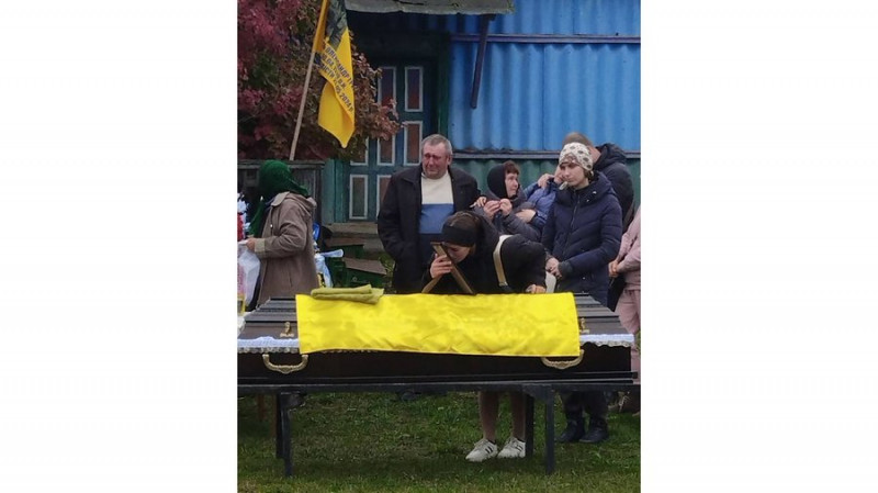 На Чернігівщині попрощалися з п'ятьма захисниками України, які загинули на фронті