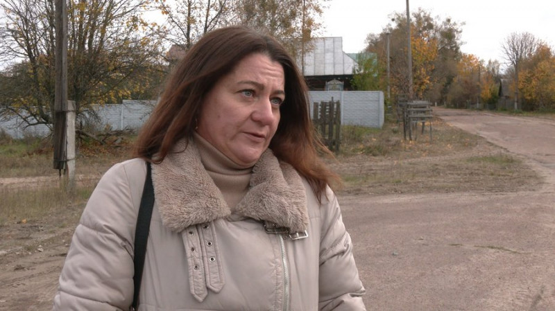 Йшла пішки 11 км, щоб поїхати до лікарні: чому село Ловинь на Чернігівщині залишилось без автобусного сполучення