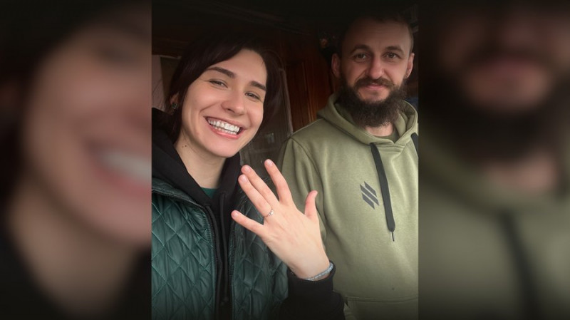 Зробив пропозицію, а за 9 днів загинув: у Чернігові попрощалися з військовослужбовцем Олександром Урванцевим