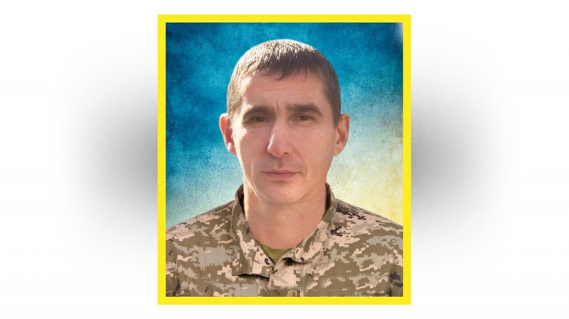 На Чернігівщині поховали військових Василя Овчара та Дем'яна Грека