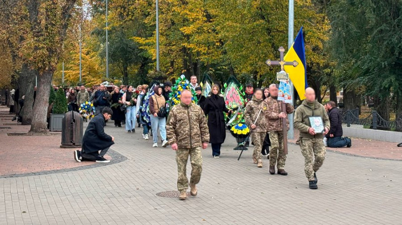 На Чернігівщині попрощалися з бійцями — Володимиром Глазовим, Миколою Томилком, Олегом Кекухом та Антоном Малишевим
