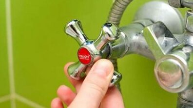 Частина чернігівців залишилися без гарячої води: перелік адрес