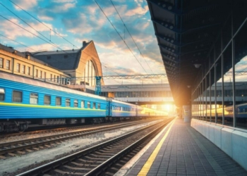 Через підвищену небезпеку 27 жовтня не курсуватиме низка рейсів Чернігівщини Через підвищену небезпеку 27 жовтня не курсуватиме низка рейсів Чернігівщини