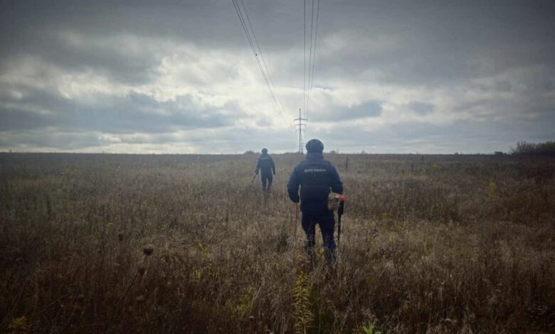 Чернігівські піротехніки продовжують розмінування Харківщини