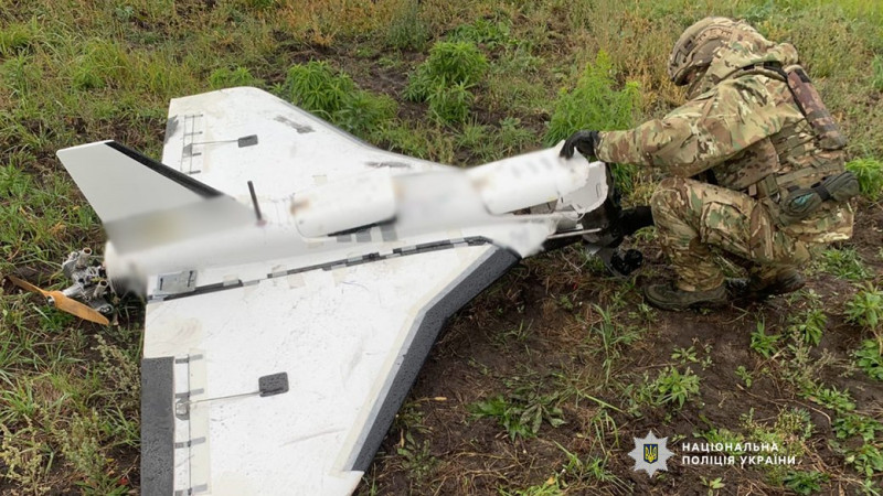 У Чернігівському районі піротехніки знешкодили бойову частину ракети "Іскандер-К", яка впала і не здетонувала