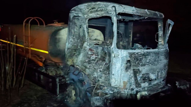 Один БпЛА влучив у автівку, інший у будинок, є поранені: вночі армія РФ атакувала села у Семенівській громаді