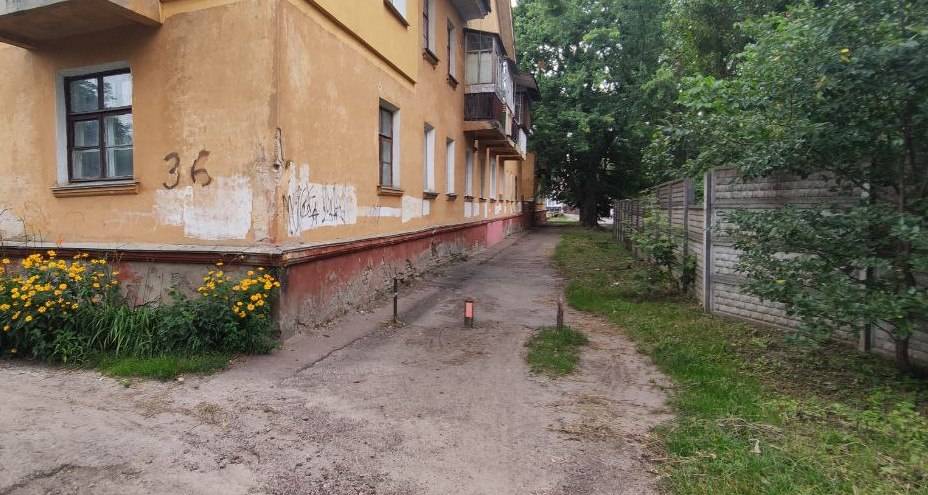 Демонтують ще 51 незаконну тимчасову споруду та два металеві гаражі