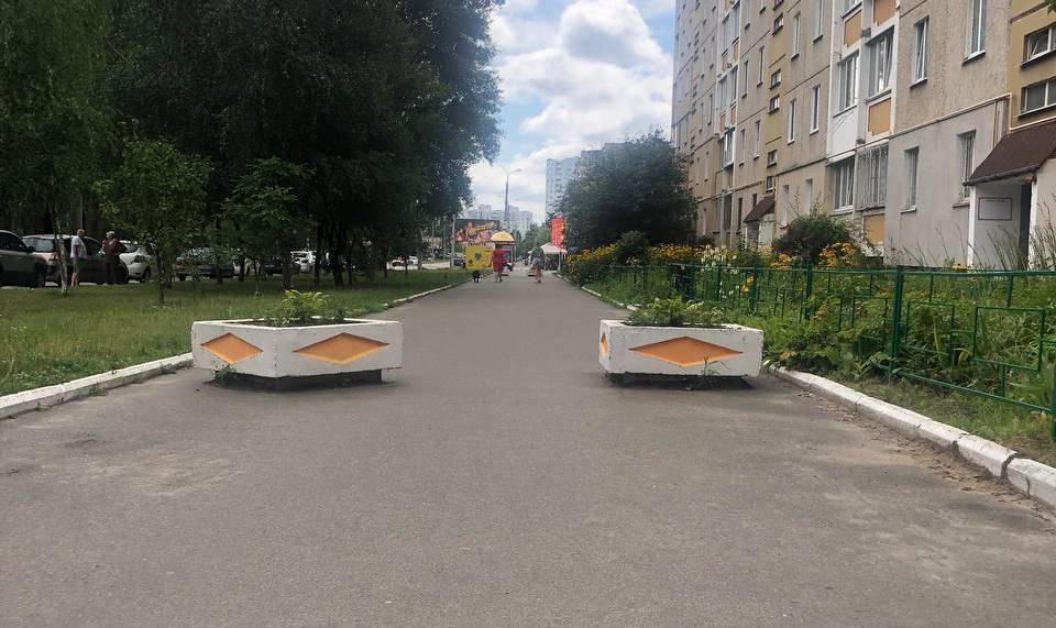 Демонтують ще 51 незаконну тимчасову споруду та два металеві гаражі