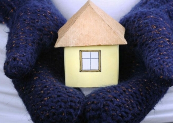 Грубка – як знахідка, а також інвертор та інші пристрої: енергетична незалежність родини пенсіонерів із Чернігівщини (Фото) Грубка – як знахідка, а також інвертор та інші пристрої: енергетична незалежність родини пенсіонерів із Чернігівщини (Фото)