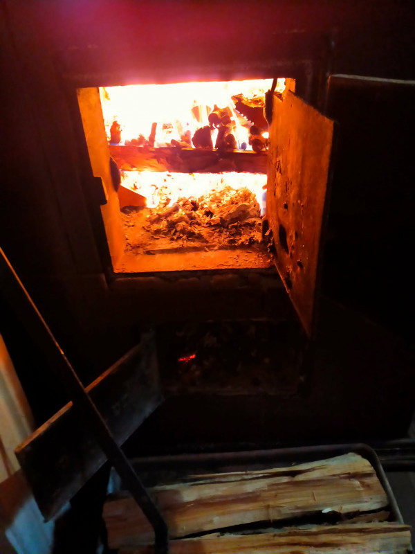 Грубка – як знахідка, а також інвертор та інші пристрої: енергетична незалежність родини пенсіонерів із Чернігівщини (Фото)