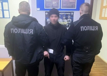 На Чернігівщині чоловік вдарив ножем у груди своїй знайомій