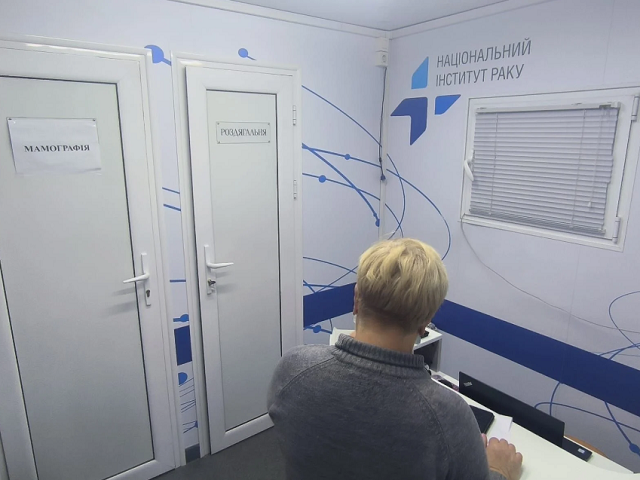 На Чернігівщині МОЗ тестує нову міжрегіональну модель мобільної медичної допомоги (Фото)