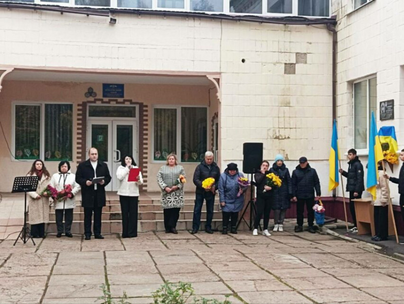 На Чернігівщині відкрили пам’ятні знаки на честь загиблого воїна (Фото)