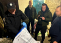 На Чернігівщині викрили місцевих жителів, які вирощували коноплі (Фото) На Чернігівщині викрили місцевих жителів, які вирощували коноплі (Фото)