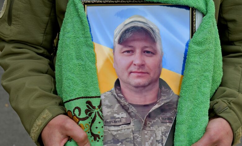 Ніжин попрощався з Героєм — Сергієм Дворським