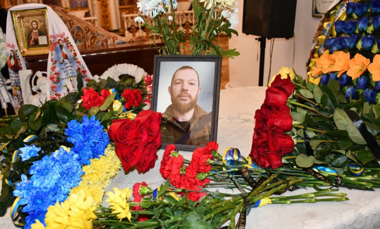 Ніжин прощався зі своїм Героєм