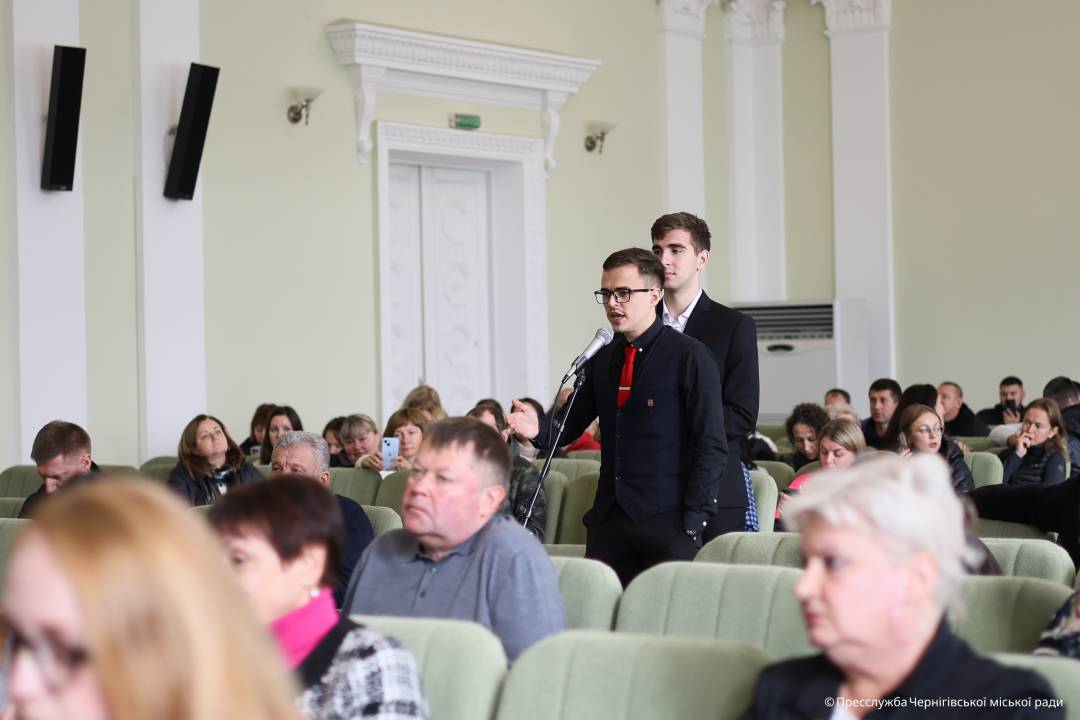 У Чернігові відбулося засідання 46-ї (позачергової) сесії міської ради VIII скликання