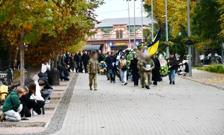 У Ніжині проводжали в останню путь свого Героя