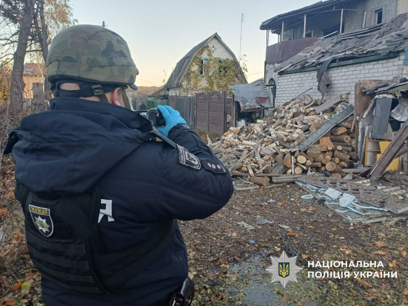 У поліції показали наслідки російської повітряної атаки на Чернігівщину (Фото)