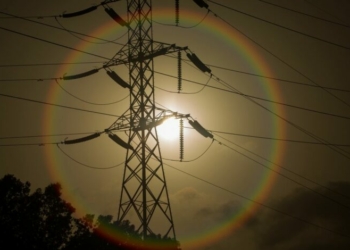 Жителі громади на Чернігівщині вже 96 годин поспіль знаходяться без світла Жителі громади на Чернігівщині вже 96 годин поспіль знаходяться без світла