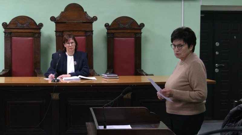 У Чернігові хотіли зменшити розмір застави колишній працівниці суду, яку обвинувачують у пособництві державі-агресору