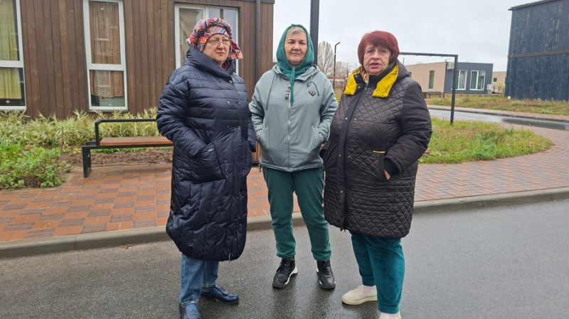 Люди живуть без виплат ВПО, але платять "золотий" тариф у ЖЕК: репортаж із модульного містечка на Дрозда у Чернігові