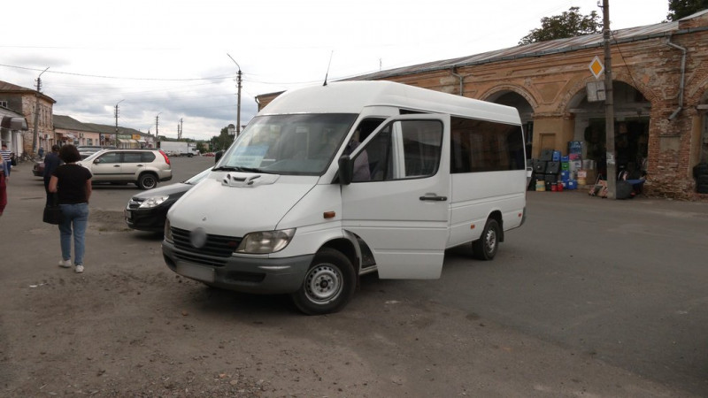 Армія РФ скинула вибухівку в кількох метрах від авто гуманітарної місії "Проліска", що їхало на прикордонні Чернігівщини