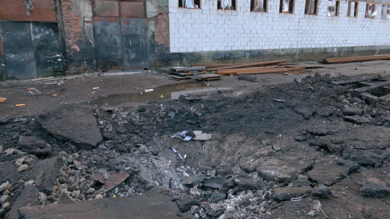 Збільшилася кількість травмованих унаслідок падіння "шахеда" на територію підприємства у Чернігові: в якому вони стані