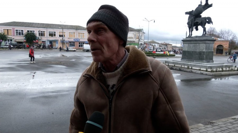 "Вони хочуть, щоб «мертва» зона була": Новгород-Сіверський відновлюється від нічної атаки дронів