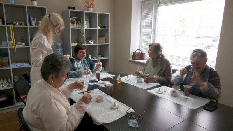 "Я впала в прірву — ця група витягнула": у Чернігові допомагають родинам полонених, безвісти зниклих та загиблих бійців