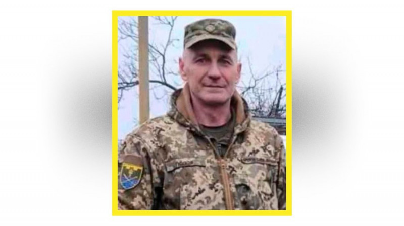 На Чернігівщині попрощалися з загиблими захисниками Станіславом Колесником та Олександром Поповим