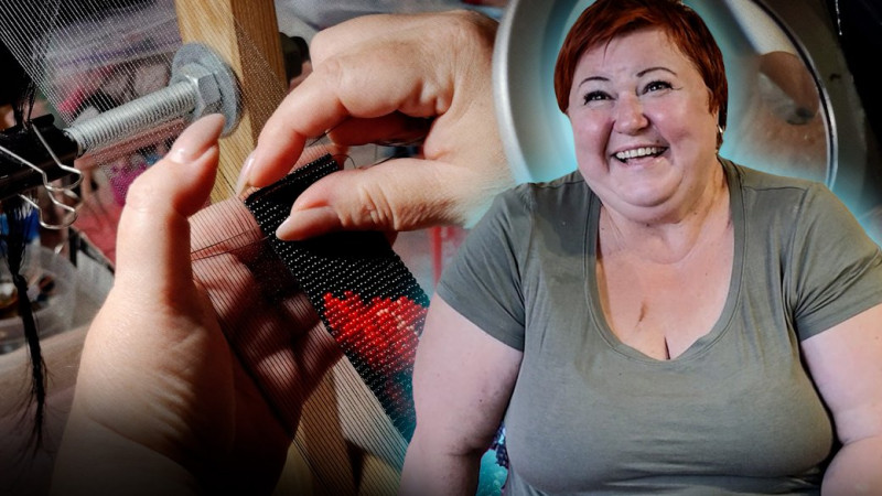 Гердани, браслети, силянки та аксесуари для машин: 16-річний чернігівець понад 2 роки створює вироби з бісеру