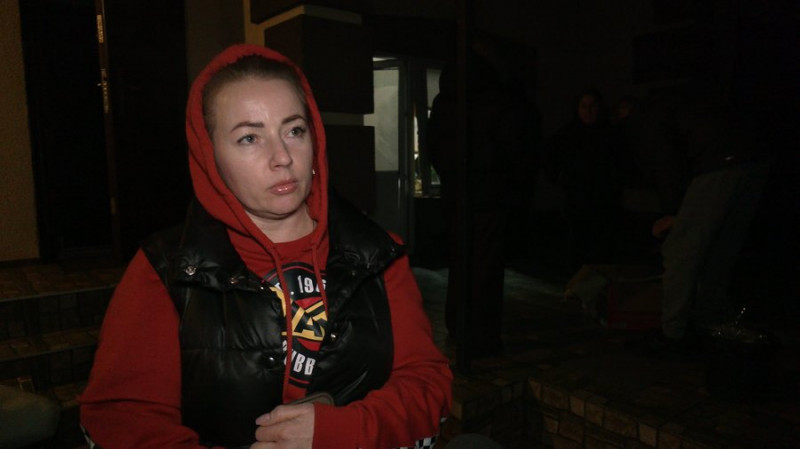 Вціліла, бо пішла стригтись: що розповіла власниця будинку в Киїнці поблизу Чернігова, на який впав російський "шахед"