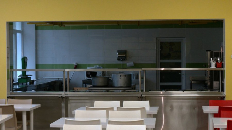 Чому немає гарячого харчування у чернігівських гімназіях та ліцеях і коли його планують відновити