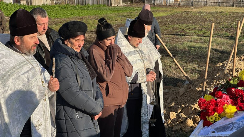 На Чернігівщині попрощалися з військовими Юрієм Подою та Валентином Василенком, які загинули на фронті