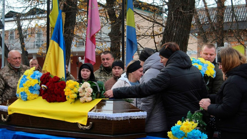 На Чернігівщині попрощались із загиблими захисниками Сергієм Єрмоленком та Сергієм Майстренком