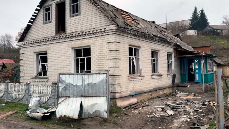 З початку листопада росіяни пошкодили 160 будівель в Новгород-Сіверському районі, — начальник РВА