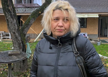 «Все однією секундою: раз — і нема»: жителька Новгорода-Сіверського про «шахед», який вибухнув на її подвір’ї