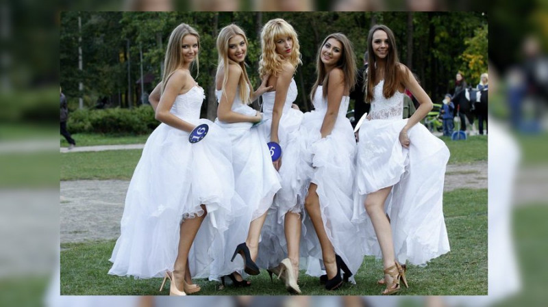 "З дитинства знала, що буду моделлю": Валерія Молибога про моделінг у Чернігові, світову співпрацю, росіянок на подіумі