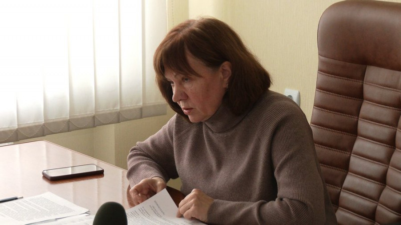 Через будівництво на вулиці Єськова у Чернігові провалилась частина парковки біля сусіднього будинку