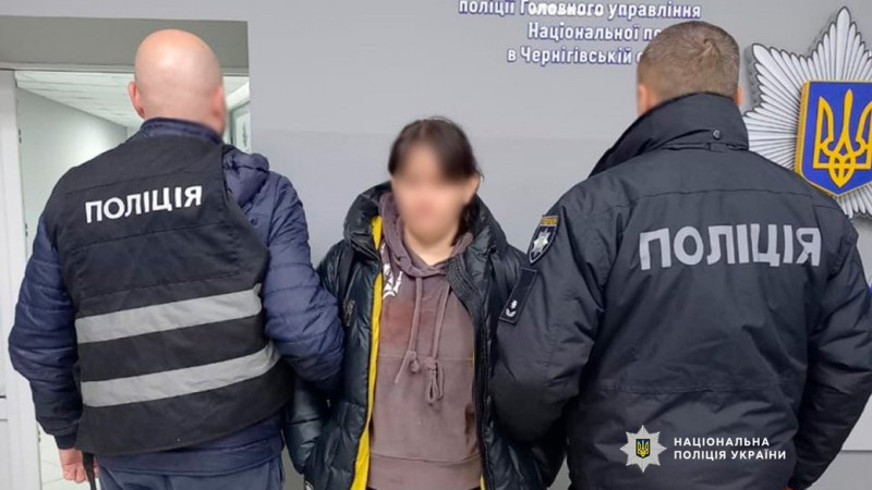 Під час сварки вдарила ножем у груди: на Чернігівщині затримали підозрювану у вбивстві свого співмешканця