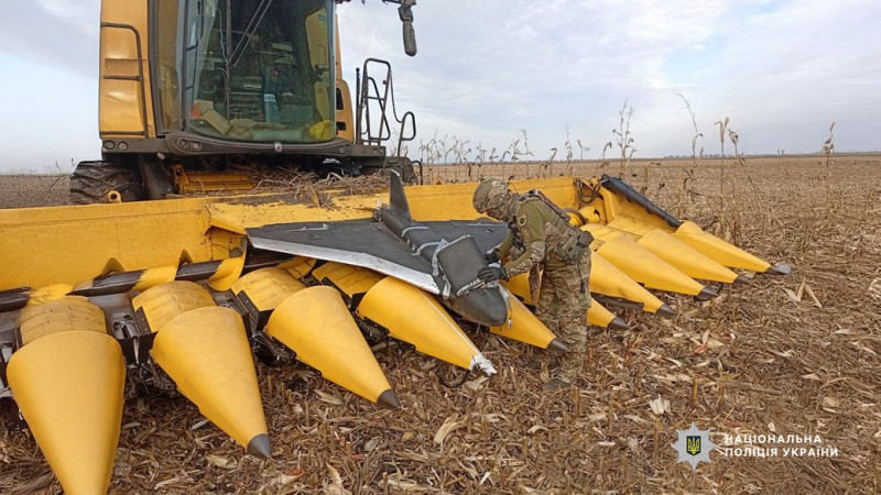 З початку листопада вибухотехніки поліції Чернігівщини 66 разів залучались до знешкодження бойових частин дронів РФ